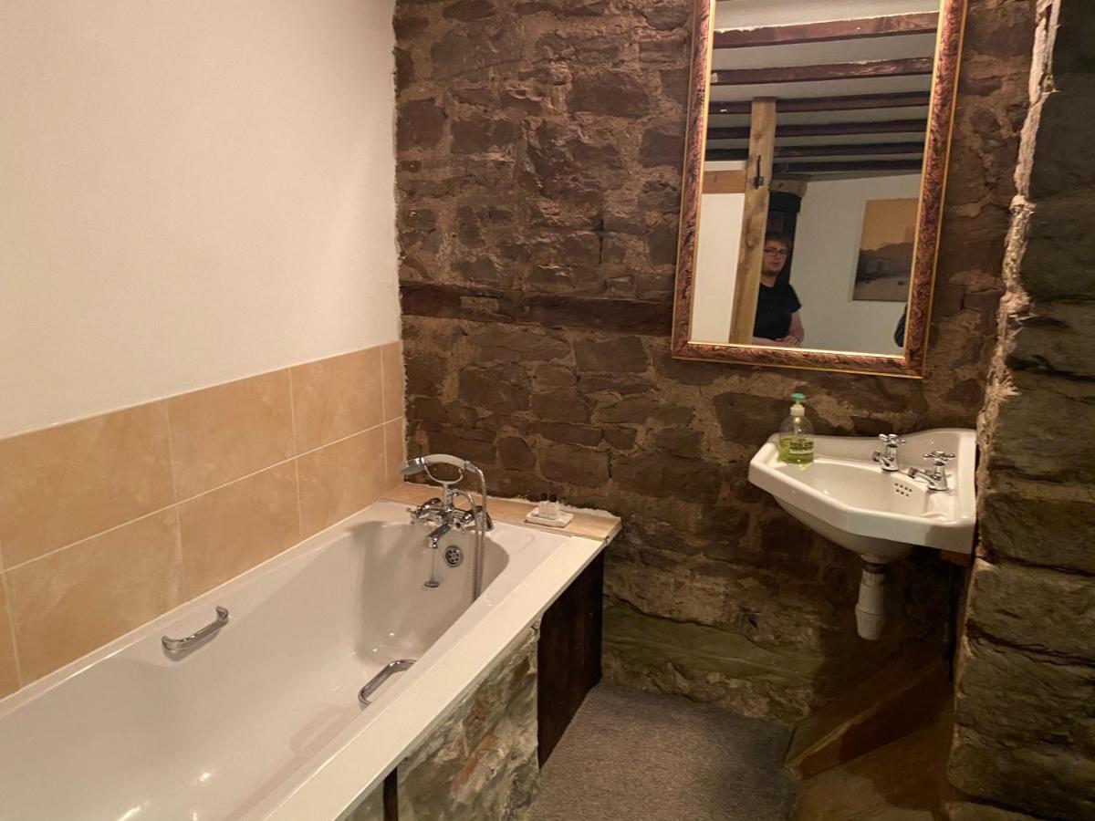 Crosskeys Inn Guest Rooms In Wye Valley Goodrich Εξωτερικό φωτογραφία